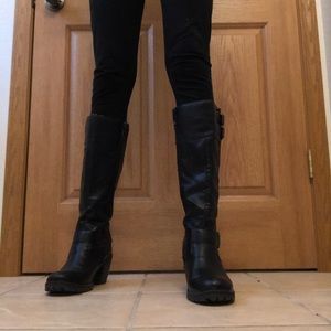 Zip up boots